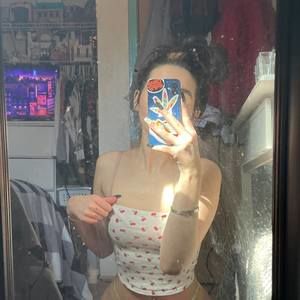 Meet your Posher, April